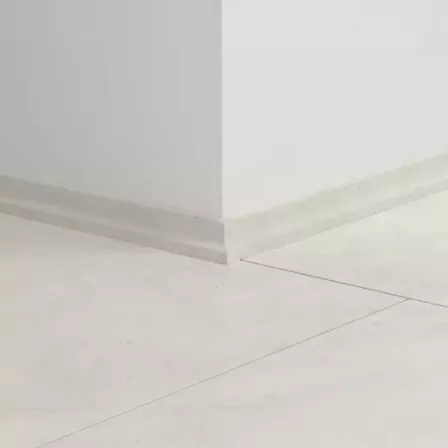 Плинтус Quick-Step Скоция QSSCOT05487MD240 ламинированный